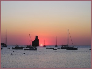 Imagen de la isla des Cap Bernat, en Benirràs.  Foto: Flickr.