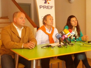 Nacho Rodrigo, Cándido Valladolid y Miryam Valladolid, en un momento de la rueda de prensa en la sede del PREF en es Viver