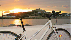 Los participantes realizarán tres rutas guiadas, cuyos protagonistas son los faros de Formentera. 