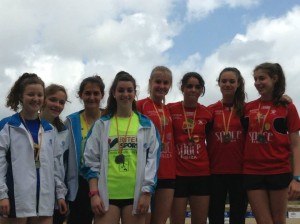 El relevo 4x100 juvenil del CA Pitiús, con la medalla de oro en el balear.