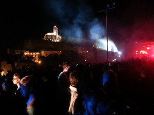 La Catedral, observando al público bailando 'Más allá del boom boom', como reza el lema del IMS. Foto: Aina Balaguer