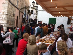 Imagen de la Feria Ibiza Medieval en las calles de Dalt Vila Patrimonio de la HUmanidad