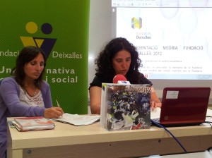 Xesca Martí y Flor dell’Agnolo, durante la presentación de la Memoria 2012.