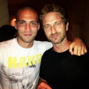 El actor Gerard Butler, un espartano de fiesta en Eivissa.  Foto: Twitter