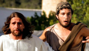 Marc Velasco y Noé Blancafort son Jesús y Judas en el corto 'Fist of Jesus'. 