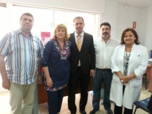 César Vicente junto a Mercedes Prats y Caros Marí, en la reunión ayer 