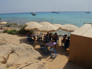 Una imagen de un establecimiento de playa en Formentera.