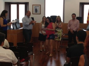 Un momento de la entrega de diplomas en el Ayuntamiento de Eivissa