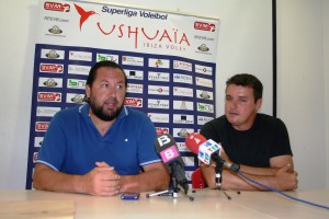 Javier Escandell y Juanan Ripoll, durante la rueda de prensa de esta mañana. Fotos: C. V.