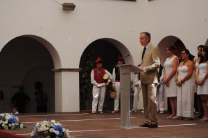 El president del Consell Insular d'Eivissa, Vicent Serra, durant la lectura del discurs. Fotos: D.V.