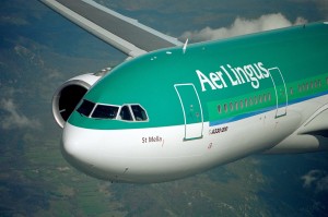 La compañía Aer Lingus controlará el consumo de alcohol en el vuelo entre Dublín a Ibiza.