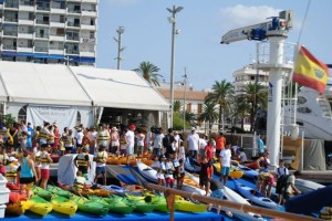 Los participantes en la XIII edición del Día de la Piragua, en el Club Nàutic Sant Antoni.