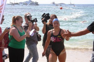 Marta Ribas, que ya ganó la travesía de Talamanca, repitió primer puesto femenino en Figueretes.