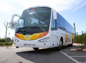 Uno de los autobuses de HF Vilás, empresa que critica duramente al Cetis. 