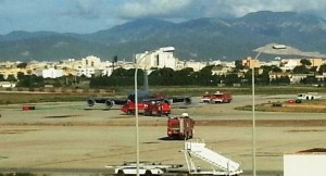 Un avió militar nord-americà fa un aterratge d'emergència a Son Sant Joan. Foto: @controladores