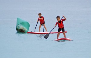 Dos de los jóvenes practicantes de esta modalidad deportiva durante una carrera.