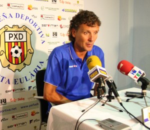 Luis Elcacho, técnico del Formentera