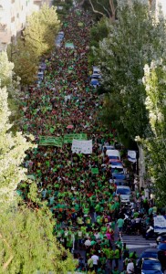 Una riada humana inunda Isidor Macabich