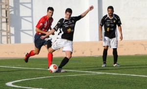 Salinas, delantero de la Peña, no estuvo esta jornada inspirado de cara al gol. Foto: Fútbol Balear