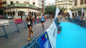 Daniel González y Samuel Urbano completan la primera vuelta del recorrido.