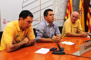 José Antonio Vázquez, Rafa Triguero y Manuel Adana, en la presentación de la Pujada a sa Cala.