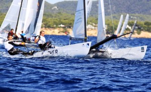 Los regatistas aprovecharán la jornada del miércoles, de descanso, para poner a punto las embarcaciones. Foto: CN Santa Eulària