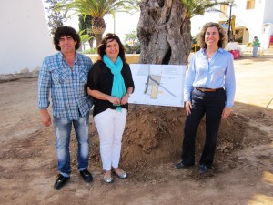 Rafa Prats, María José Ribas y Neus Marí visitaron las obras de remodelación de es Cubells.