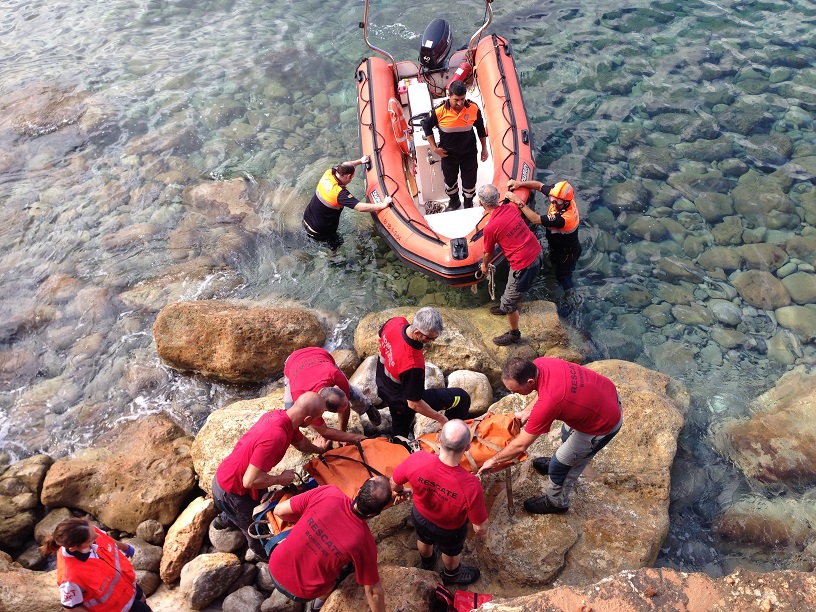 Imagen del rescate en Cap des Falcó. Foto: Ajuntament de Sant Josep.