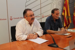 Imatge de una roda de premsa del conseller insular d'Agricultura, Antoni Marí  'Carraca'. Foto: Consell Insular d'Eivissa.