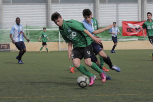 Serra, autor del gol en un partido de la pasada temporada. Foto: Fútbol Pitiuso