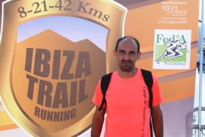 Ignacio Cardona, más relajado, posa una vez finalizada la Ibiza TRail Running.