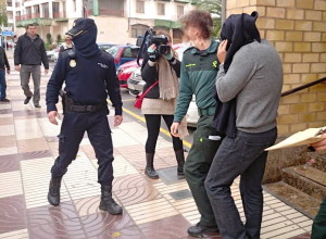 Guardia Civil y Policía Nacional, en la puerta de los juzgados de Eivissa