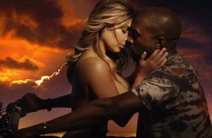 West y su novia Kim Kardashian después de prenderle fuego al photoshop.