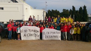 Protesta de los nadadores del CN Portus