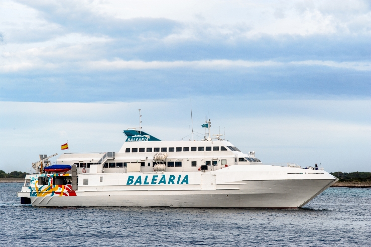 Imatge de la nau que cobrirà el trajecte Dénia-Formentera. Foto: Baleària.