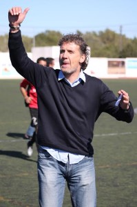 Luis Elcacho, técnico del Formentera. Foto: Guillem Romaní