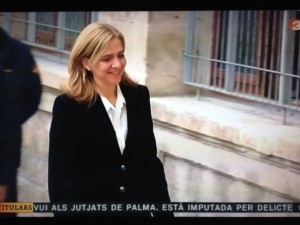 La Infanta Cristina a su llegada a los Juzgados de Palma.  Imagen: Canal 3/24