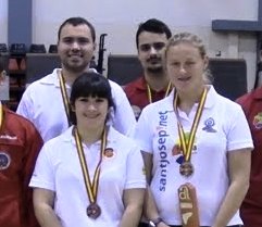 Daniel Morillo, Miriam Alarcón y Magali Foulon lograron la medalla de bronce por equipos en arco recurvo.