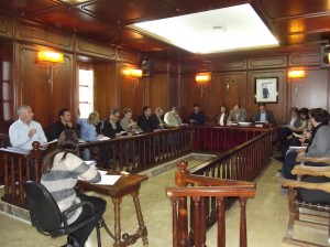 Imatge de la sessió plenària de l'Ajuntament de Santa Eulària. 