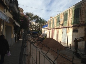 En la imagen, las obras que se están llevando a cabo en la calle Pere Sala. 