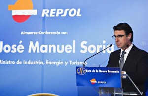 El ministro José Manuel Soria en un acto auspiciado por Repsol. Foto: Ministerio de Industria, Energía y Turismo.