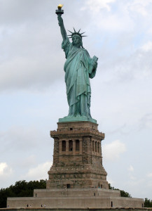 La célebre Estatua de la Libertd se convertiría también en un monumento submarino.  Foto: Elcobbola (Wikipedia)