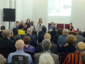 Pilar Marí, alcaldesa de Eivissa, durante el acto de entrega del título de Hija Adoptiva de la Ciudad a Concha García Campoy. 