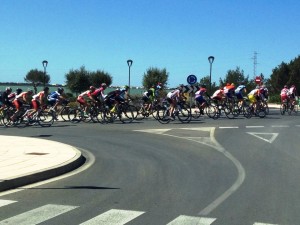 Varios de los participantes de la carrera de ciclismo en ruta disputada hoy en Formentera.