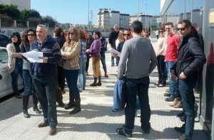 Juan Nieto toma la palabra en un momento de la protesta