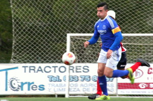 Adrián Ramos, en una acción del partido ante el Santanyí