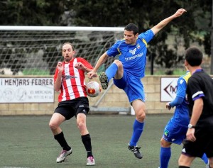 Imagen del partido del Formentera en Menorca ante el Mercadal