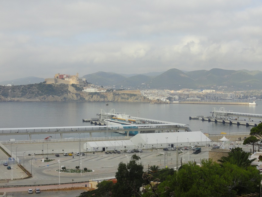 Imatge de l'actual estació marítima de Botafoc.