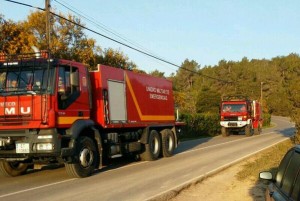 Imagen de los vehículos de la UME replegándose hacia la base de operaciones. Foto: Twitter Ibanat (@Ibanat_IB)