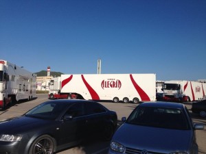 El Circo Alegría ya empieza la instalación de la carpa junto a Ikea.